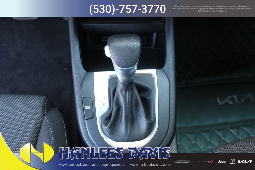 Used 2023 Red Kia LXS image 18