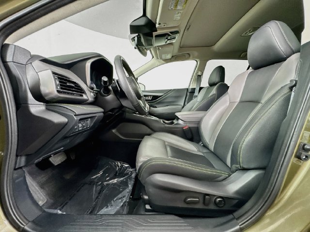 Used 2025 Green Subaru Onyx Edition XT image 38