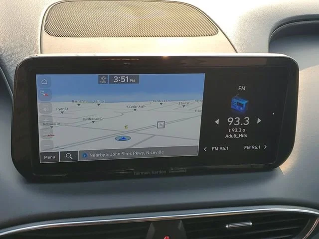 Used 2023 Black Hyundai Limited image 17