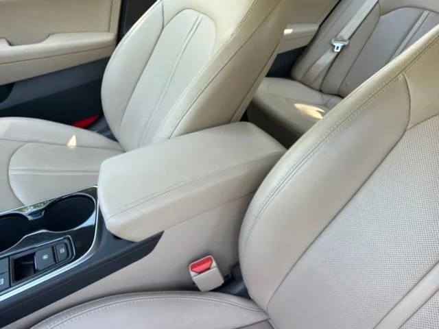 Used 2019 White Hyundai Limited image 20