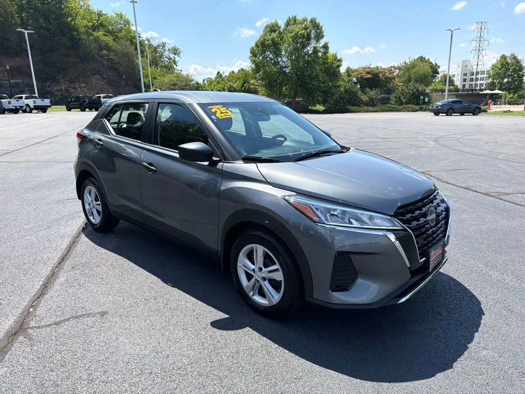 Used 2025 Gun Metall. Nissan S image 1