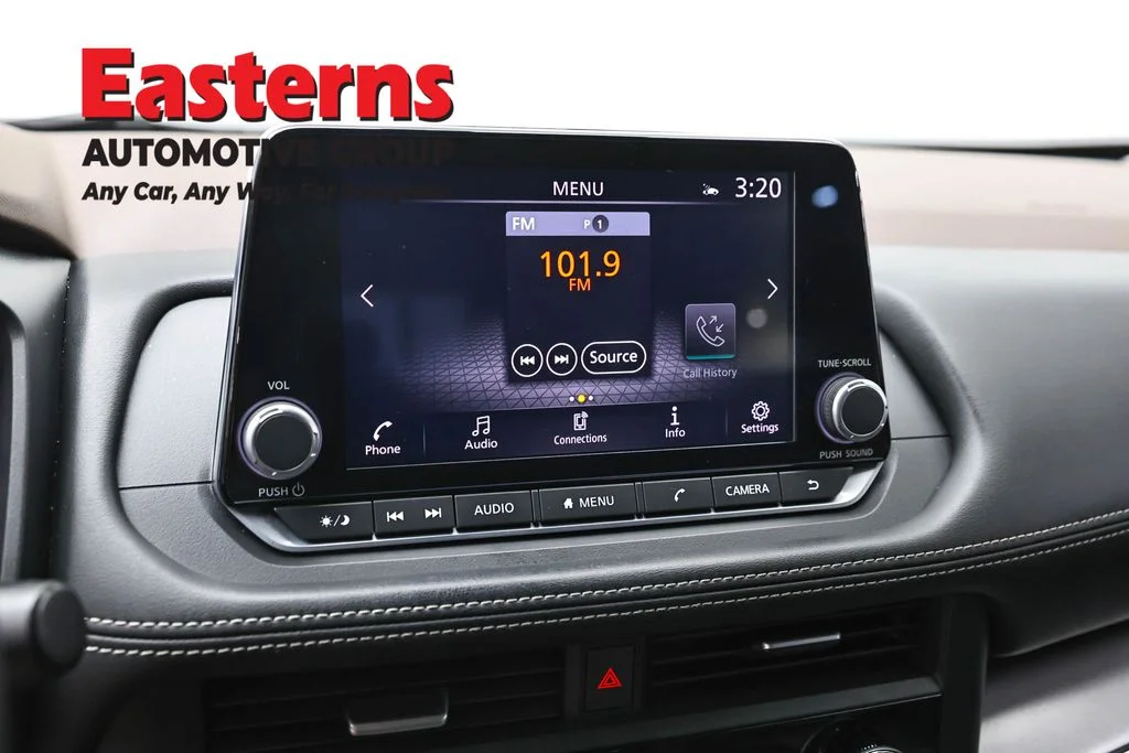 Used 2023 Black Nissan SV image 18