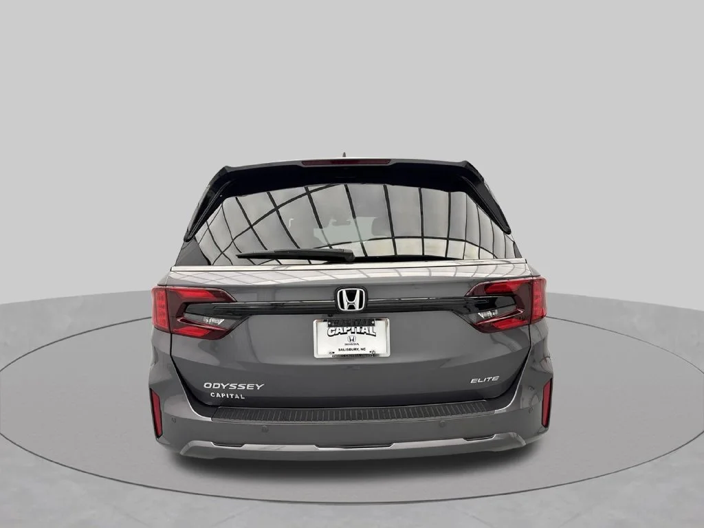 2025 Honda Odyssey ELITE Minivan Slide 5
