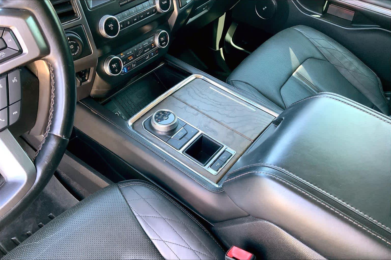 Used 2019 Agate Black Metallic Ford Platinum image 31