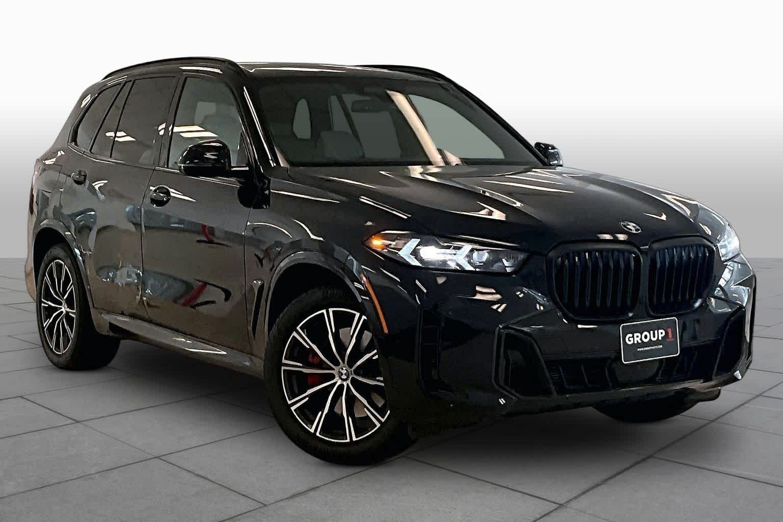 Used 2026 Carbon Black Metallic BMW xDrive40i image 2