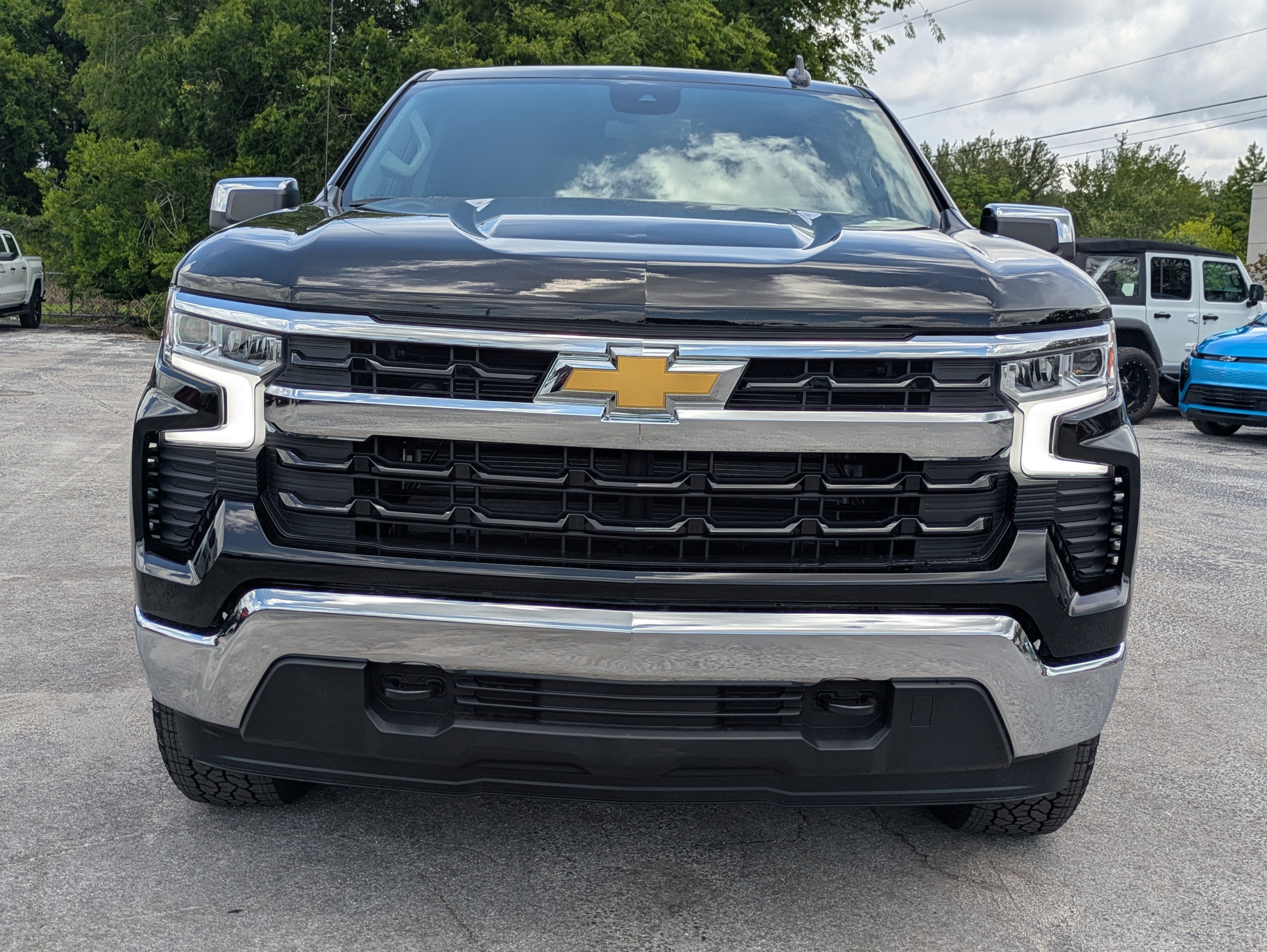 2026 Chevrolet Silverado 1500 LT - Photo 9