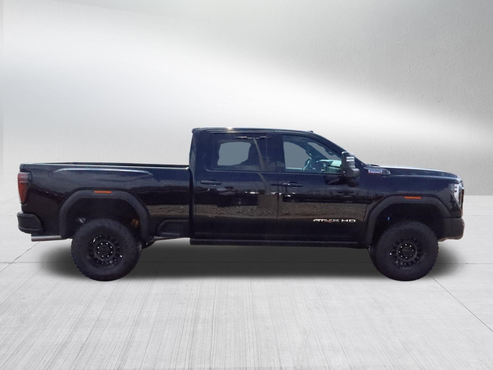 2026 GMC Sierra 2500HD AT4X - Photo 8