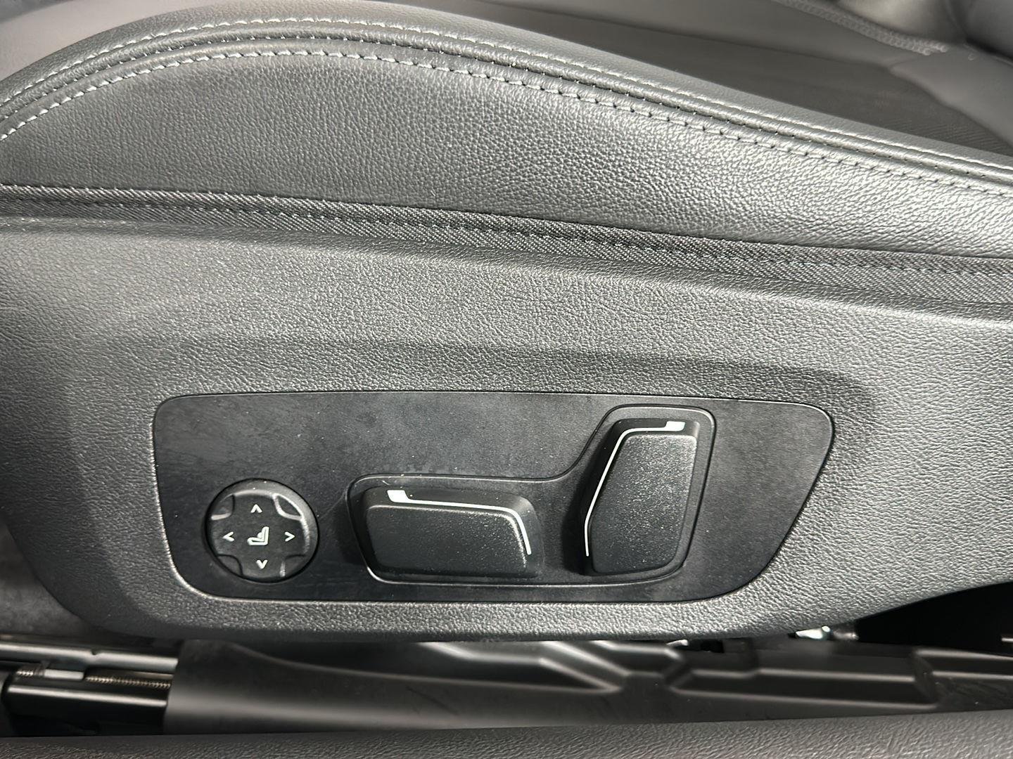 Used 2025 Black Sapphire Metallic BMW 430i xDrive image 10