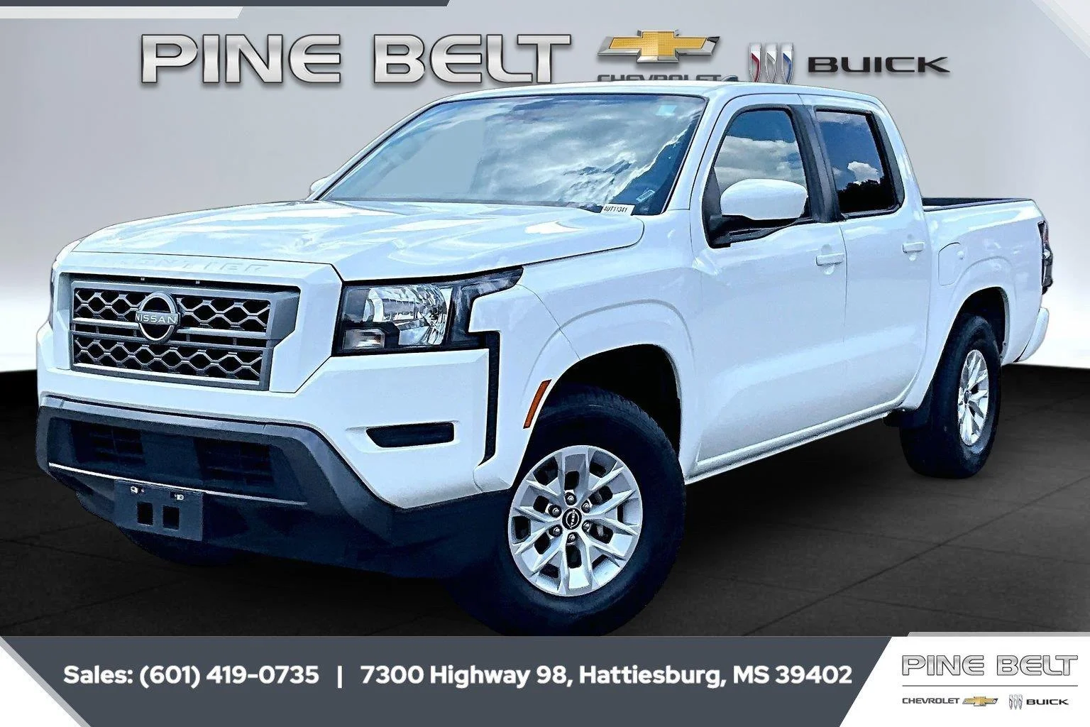 Used 2024 White Nissan SV image 11