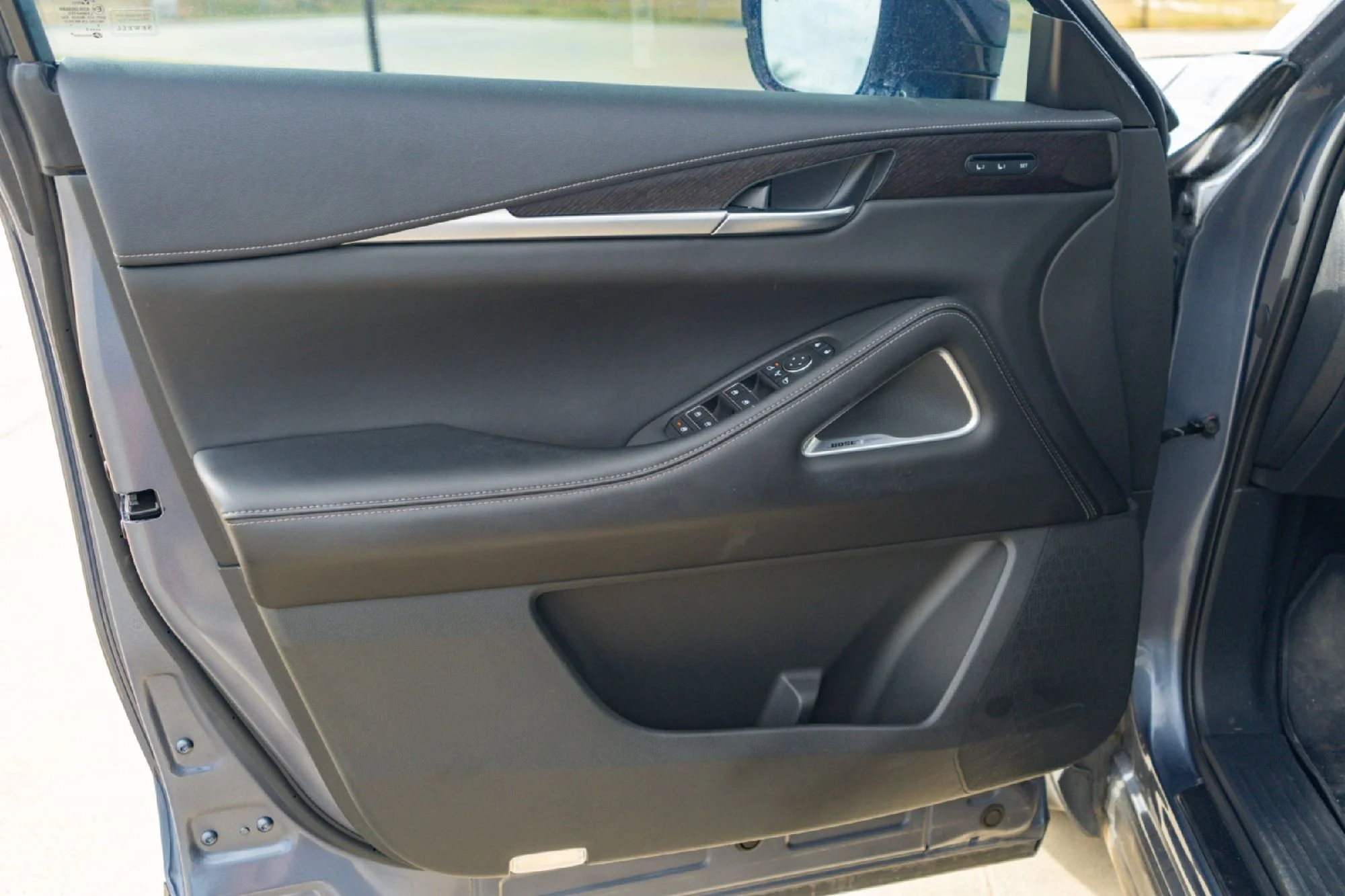 Certified Used 2023 Blue INFINITI Sensory image 21