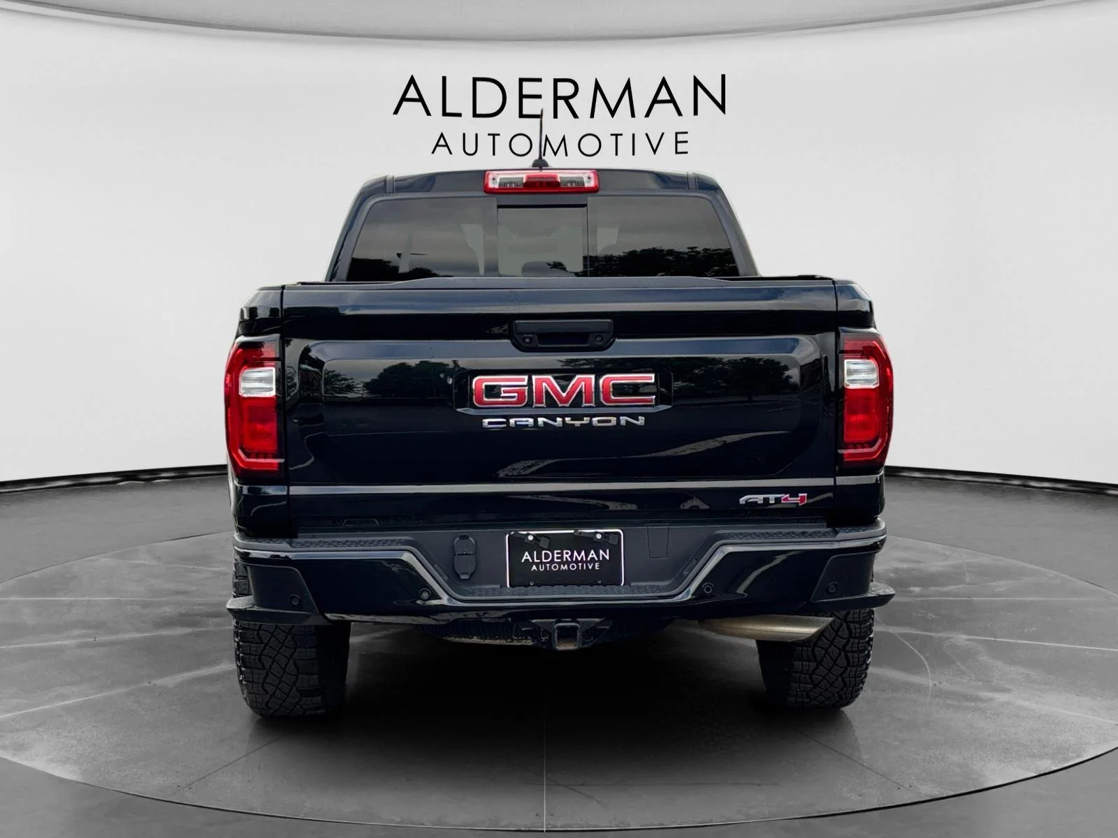 Used 2023 Onyx Black GMC 4WD AT4 image 4