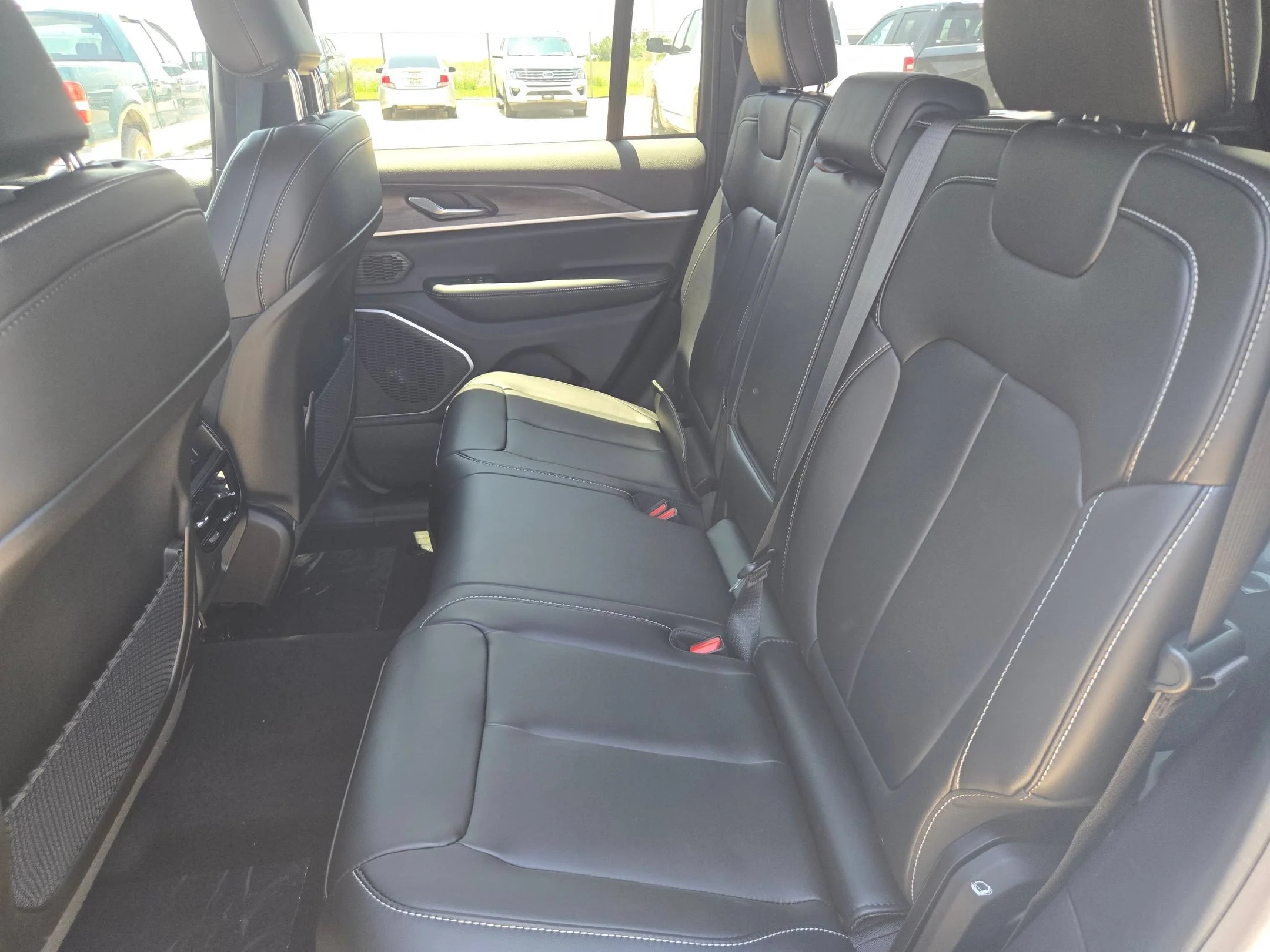 New 2026 Bright White Clearcoat Jeep Limited image 13