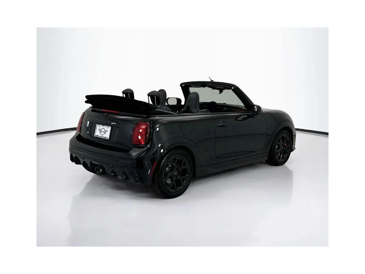 New 2026 Midnight Black II Metallic MINI ICONIC image 5
