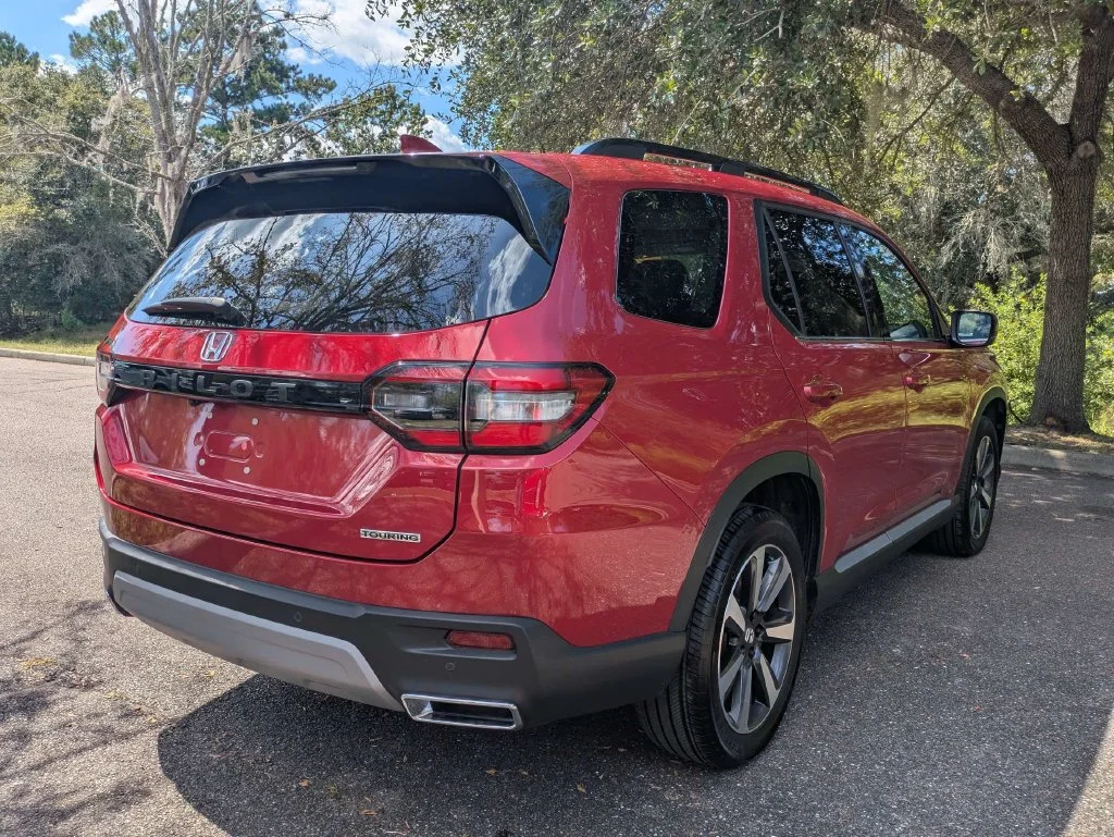 Certified Used 2025 Radiant Red Metallic II Honda Touring image 4
