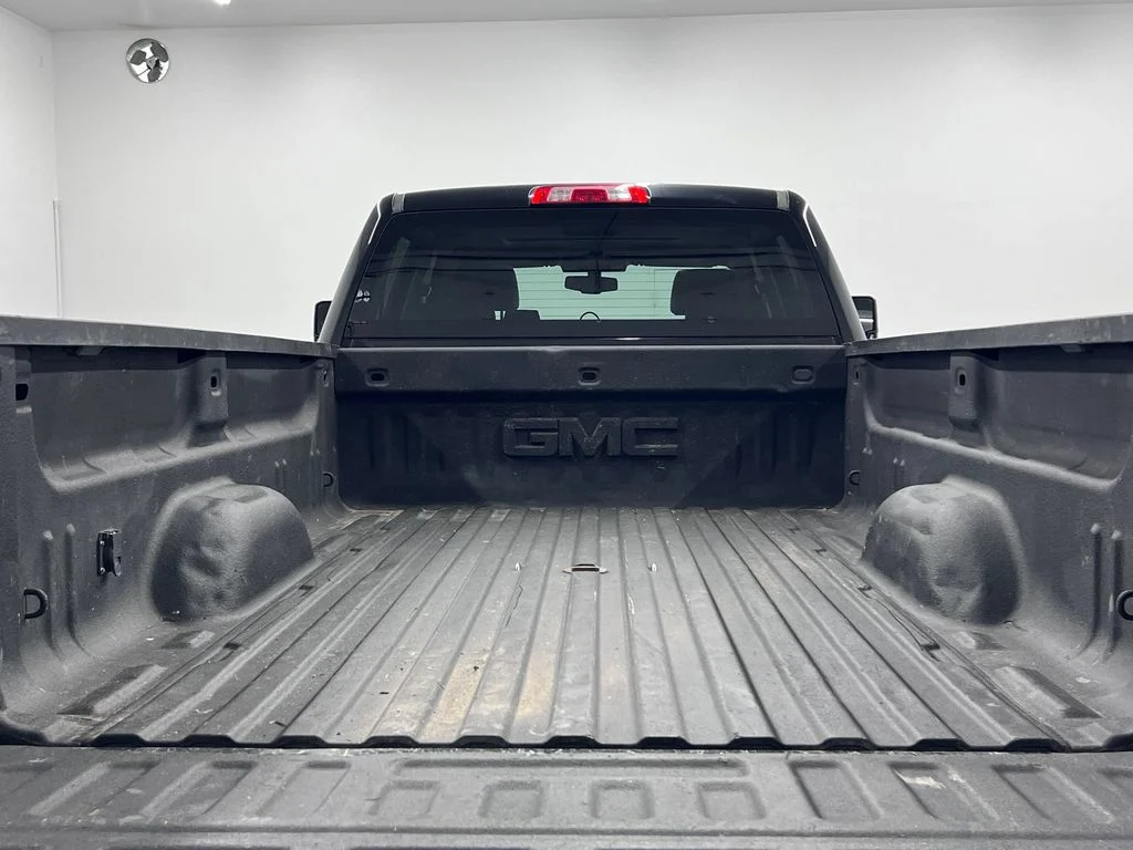 Used 2019 Onyx Black GMC SLT image 23