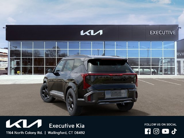 New 2027 Black Kia X-Line S image 4
