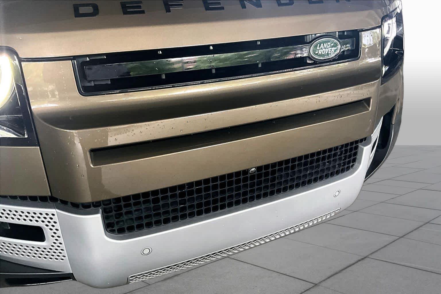 Used 2024 Gondwana Stone Metallic Land Rover S image 28