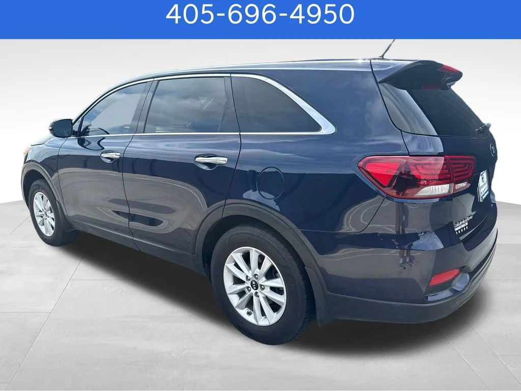 Pre-Owned 2020 Kia Sorento LX