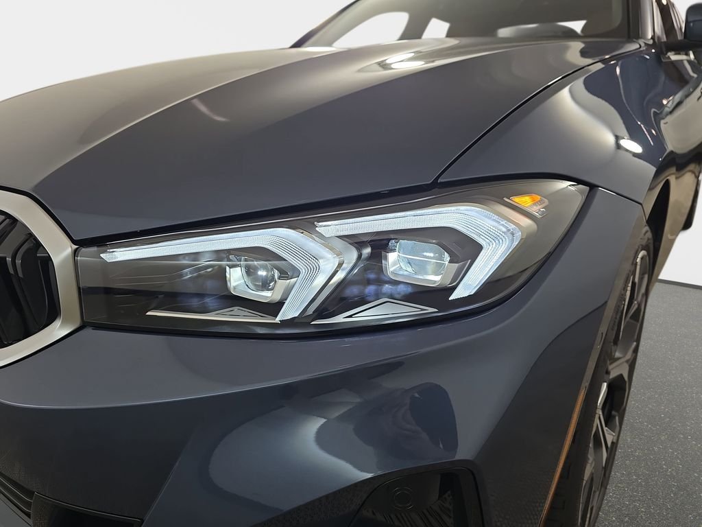New 2026 Arctic Race Blue metallic BMW 330i xDrive image 33