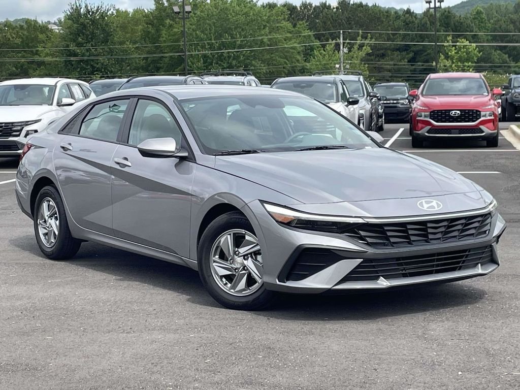 2026 Hyundai Elantra 2.0 SE IVT's photo