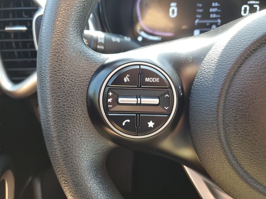 Used 2024 White Kia LX image 19