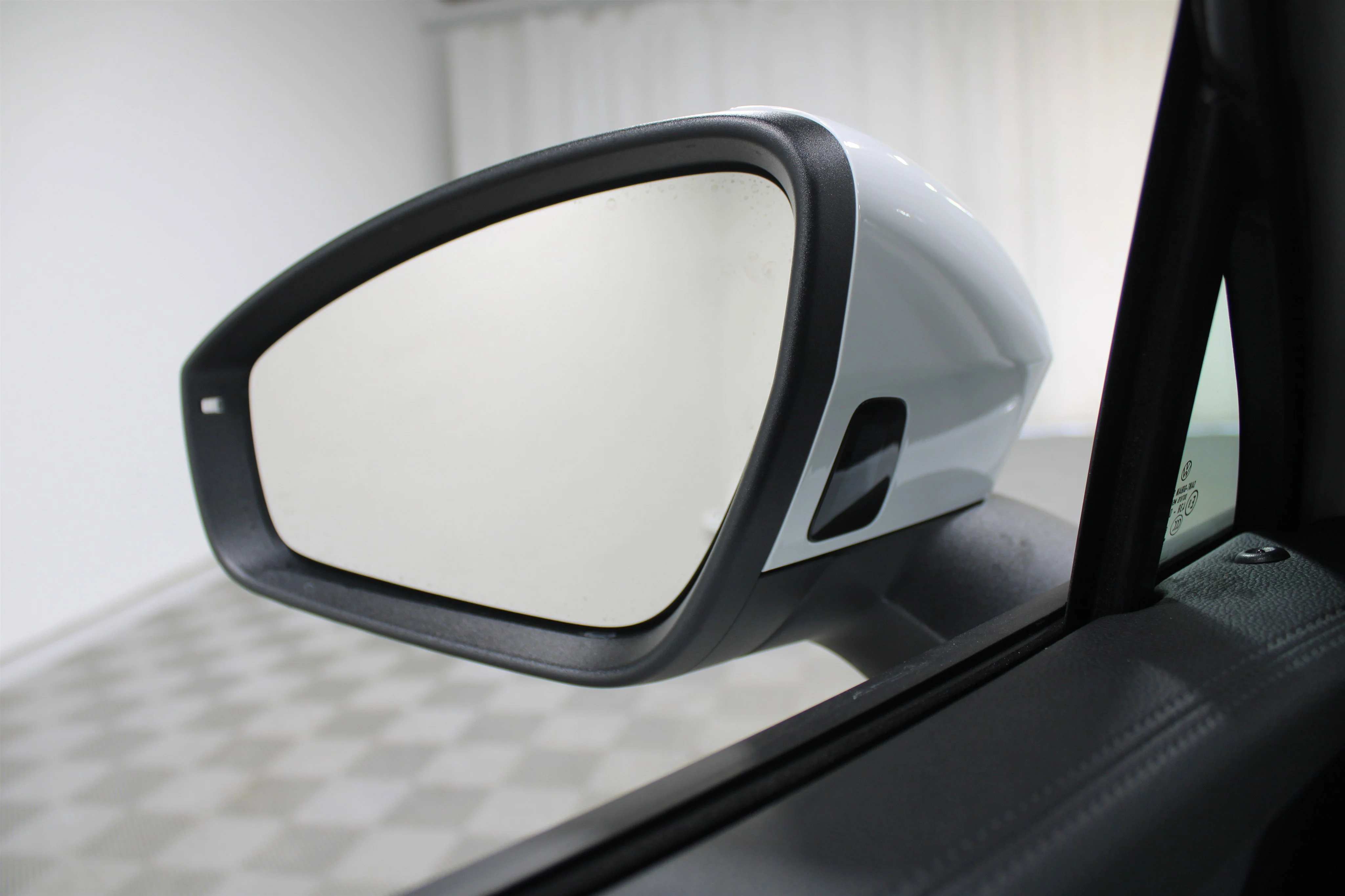 New 2026 Pure White Volkswagen SE image 17