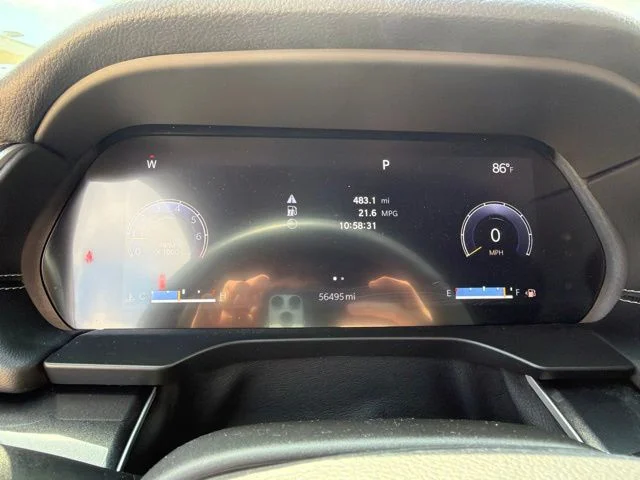 Used 2022 White Jeep Altitude image 14
