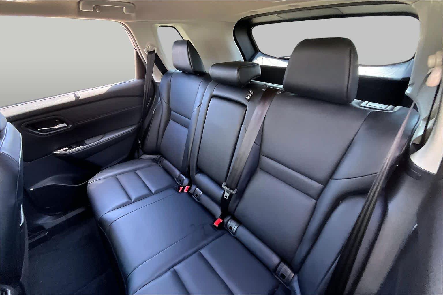 Used 2025 Scarlet Ember Tintcoat Nissan SV image 18