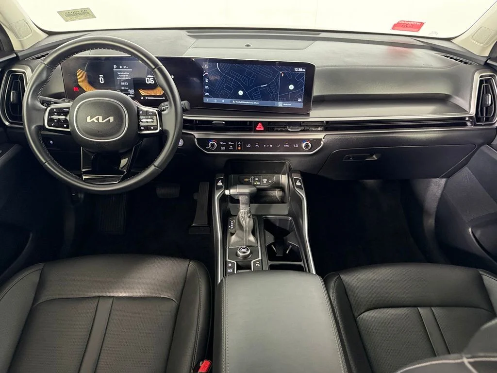 Used 2025 Red Kia S image 13