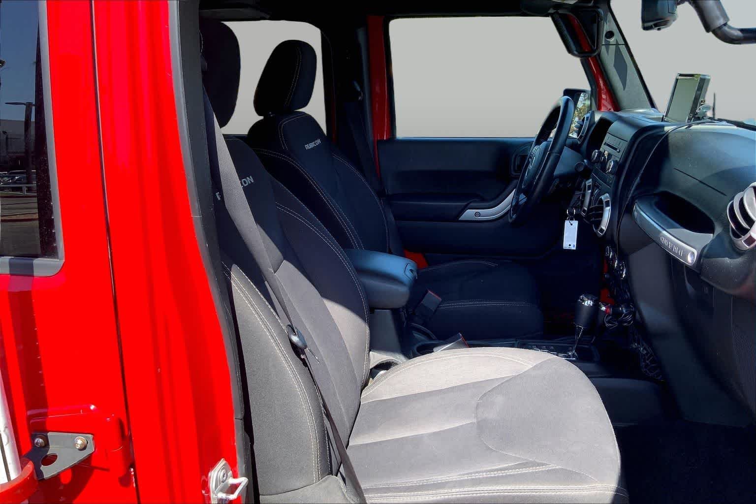 Used 2017 Firecracker Red Clearcoat Jeep Rubicon image 8