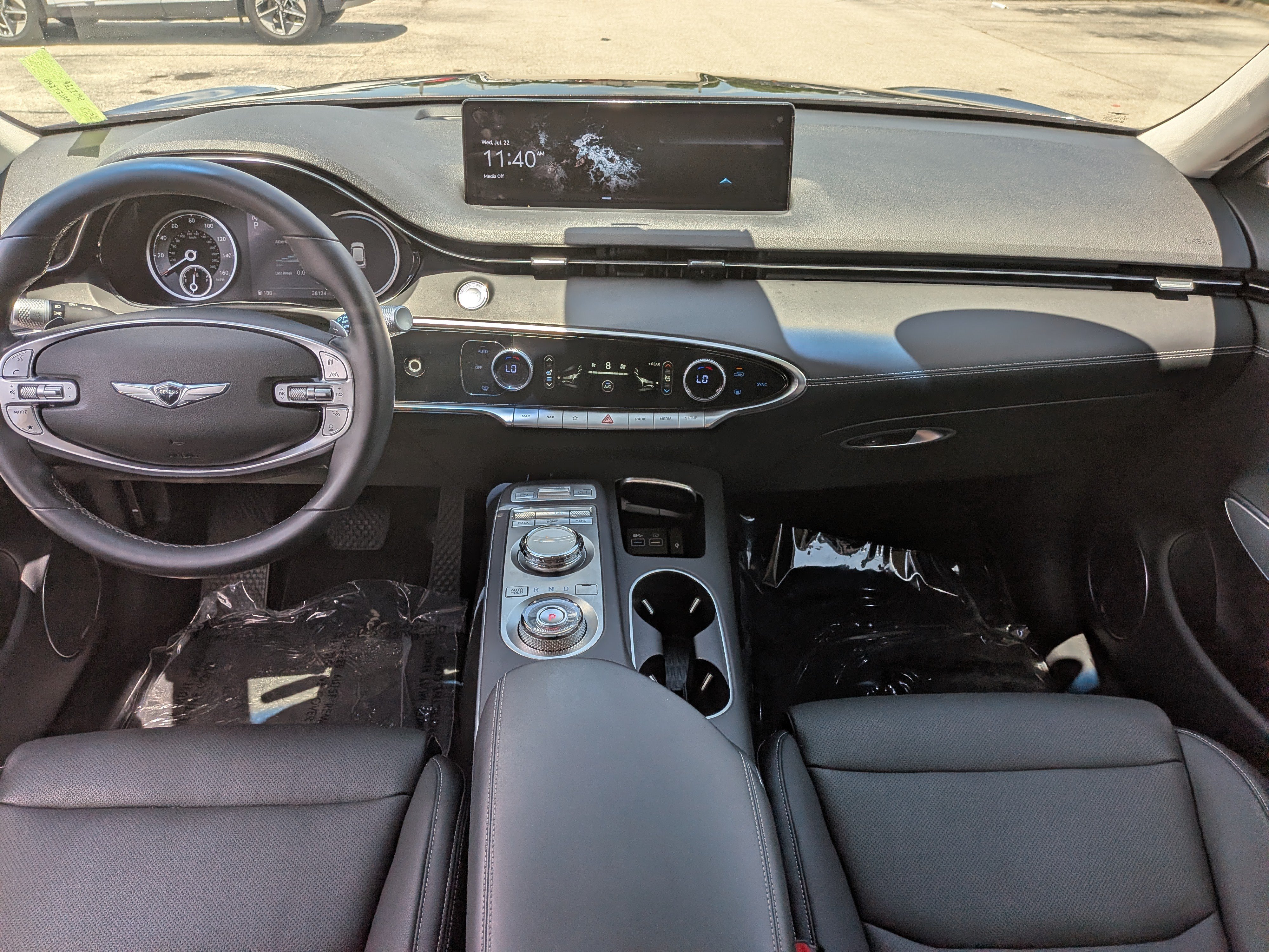 2022 GENESIS GV70 Standard - Photo 18