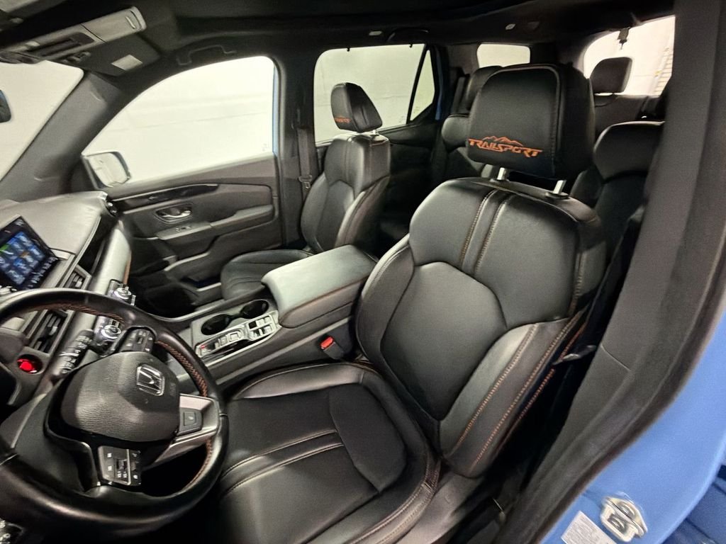 Used 2025 Diffused Sky Pearl Honda TrailSport image 19