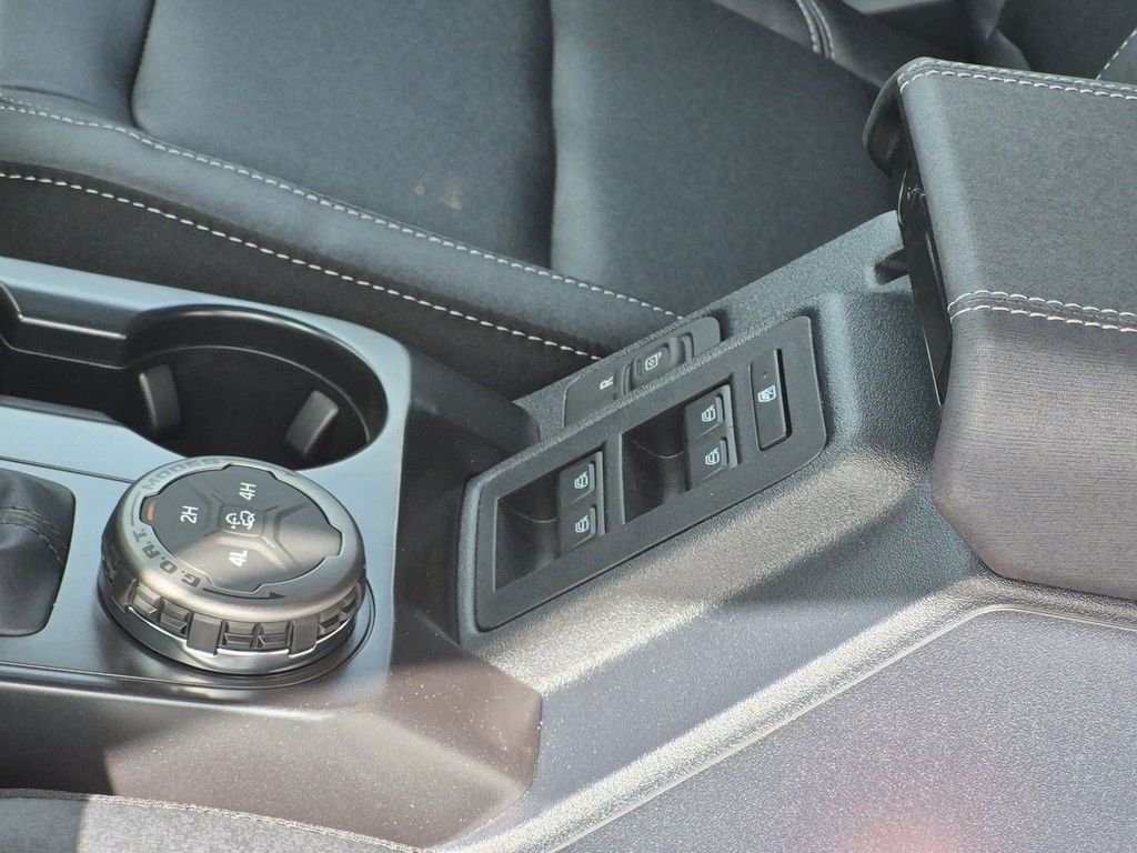 New 2026 Avalanche Gray Ford Big Bend® image 49