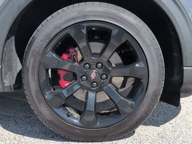 Certified Used 2022 Carbonized Gray Metallic Ford ST-Line image 11