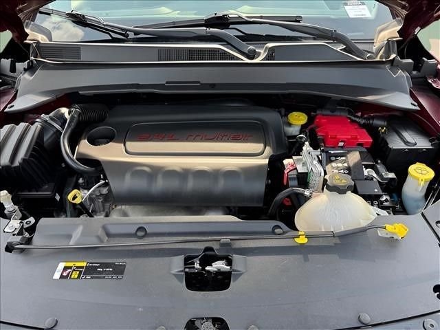Used 2021 Red Jeep Latitude image 14