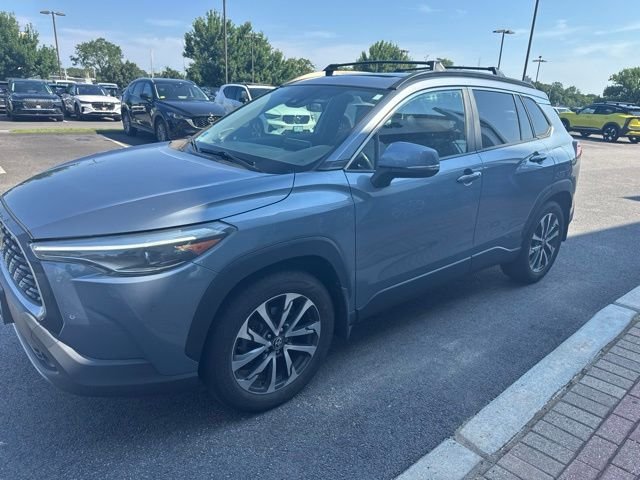 Used 2022 Gray Toyota XLE image 1