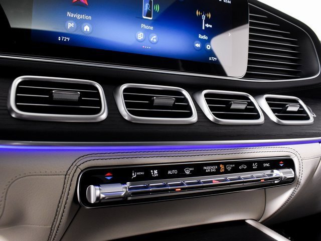 New 2026 Polar White Mercedes-Benz GLE 53 AMG® image 77