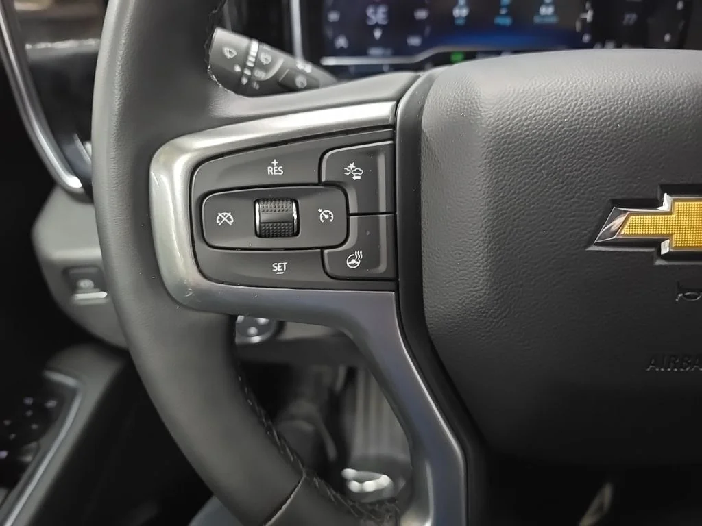 Used 2023 Blue Chevrolet LT image 19