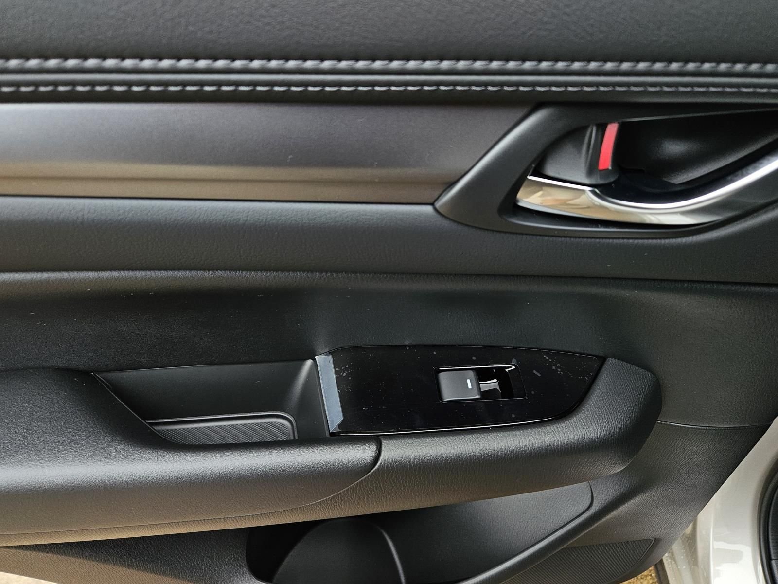 2025 Mazda CX-5 S Select Package - Photo 8