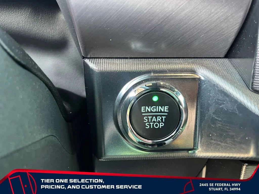 Used 2022  Ford XL image 20