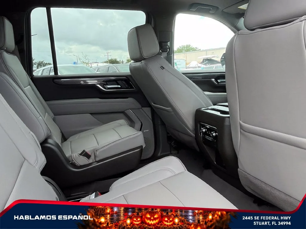 New 2026 Downpour Metallic GMC Elevation image 19
