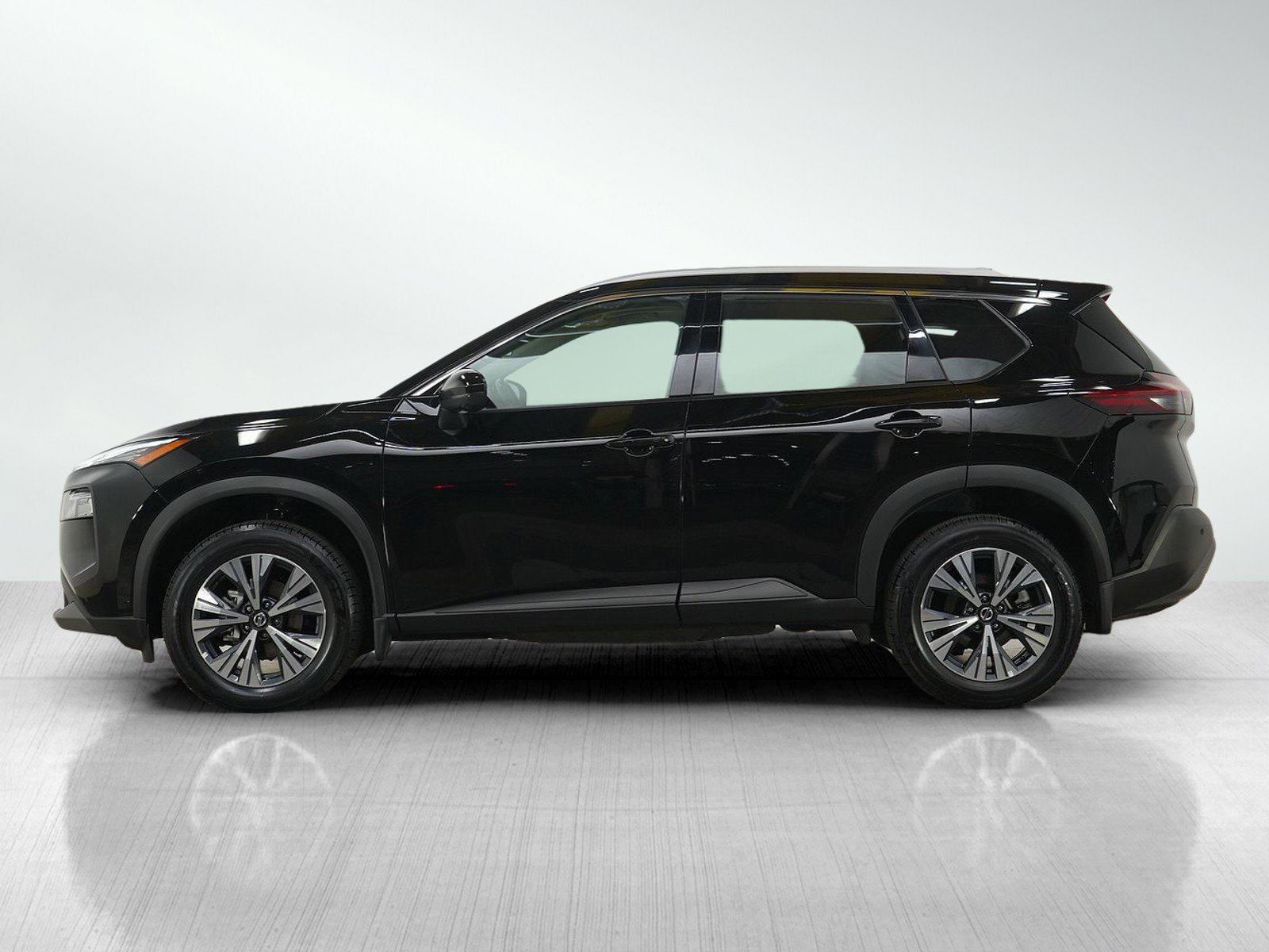 Used 2021 Nissan Rogue SV with VIN 5N1AT3BB2MC814193 for sale in Burnsville, Minnesota