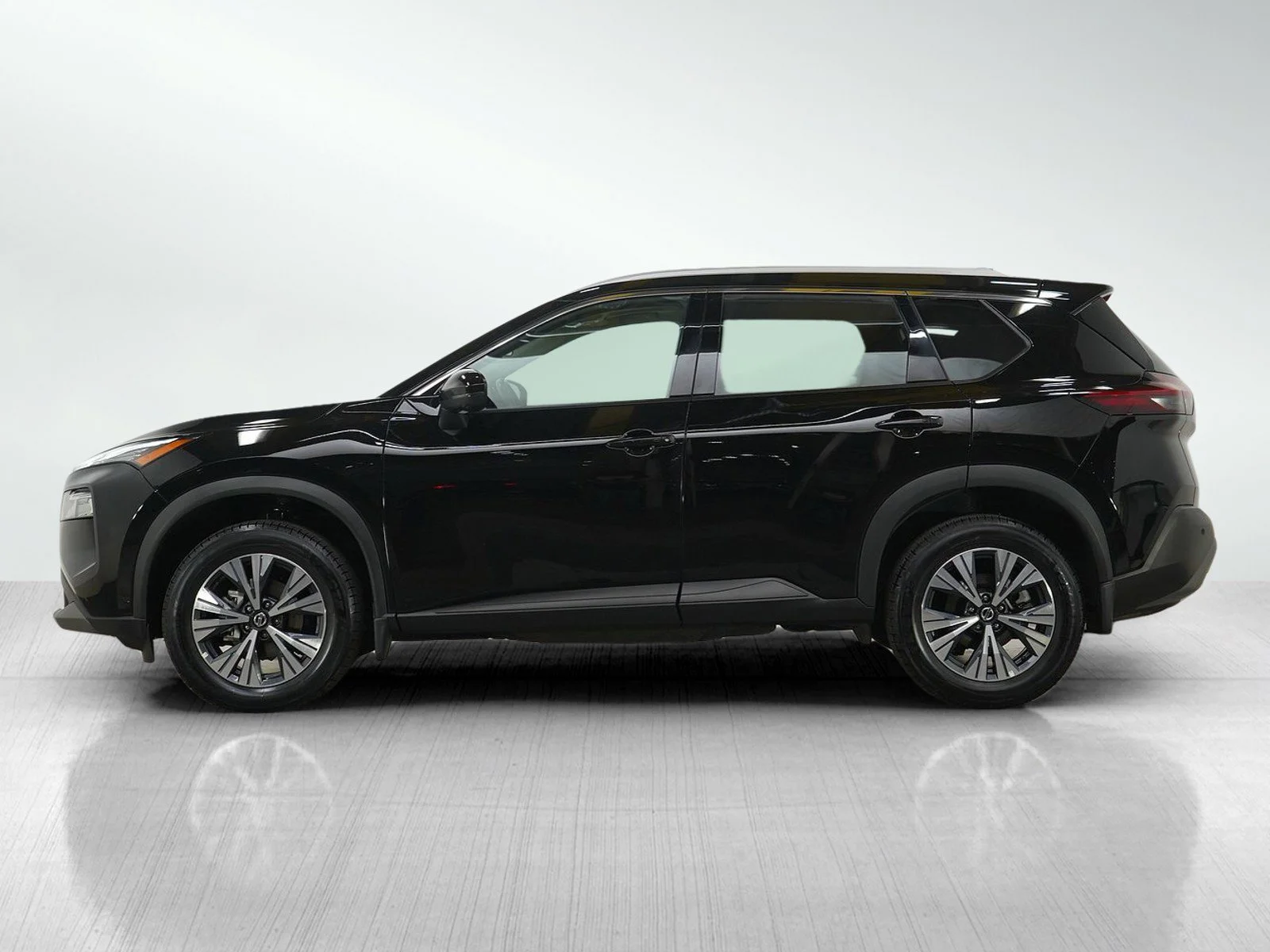 Used 2021 Nissan Rogue SV with VIN 5N1AT3BB2MC814193 for sale in Burnsville, Minnesota