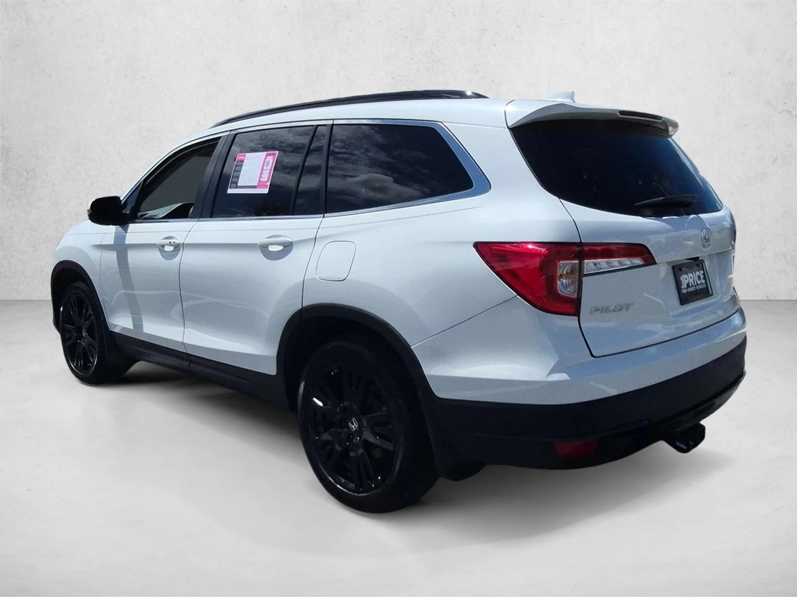 Used 2022 Platinum White Pearl Honda Special Edition image 7