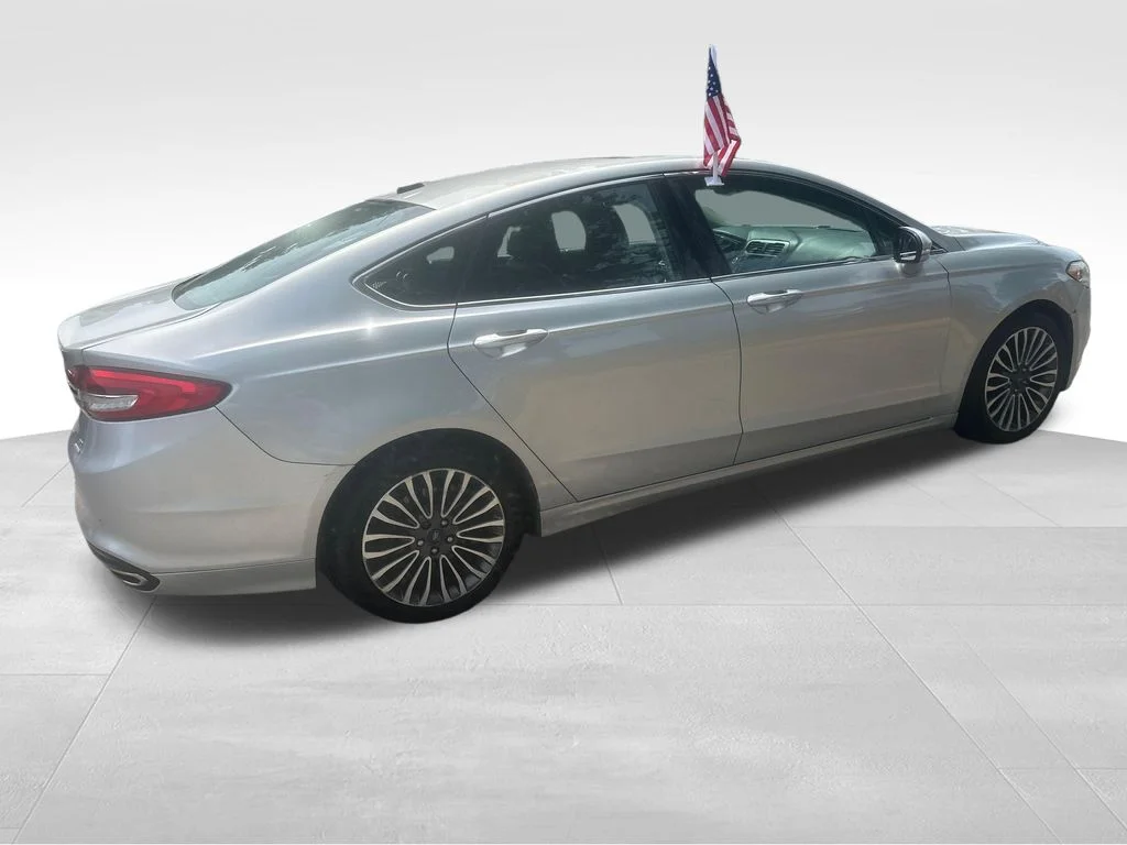 Used 2017 Silver Ford SE image 25