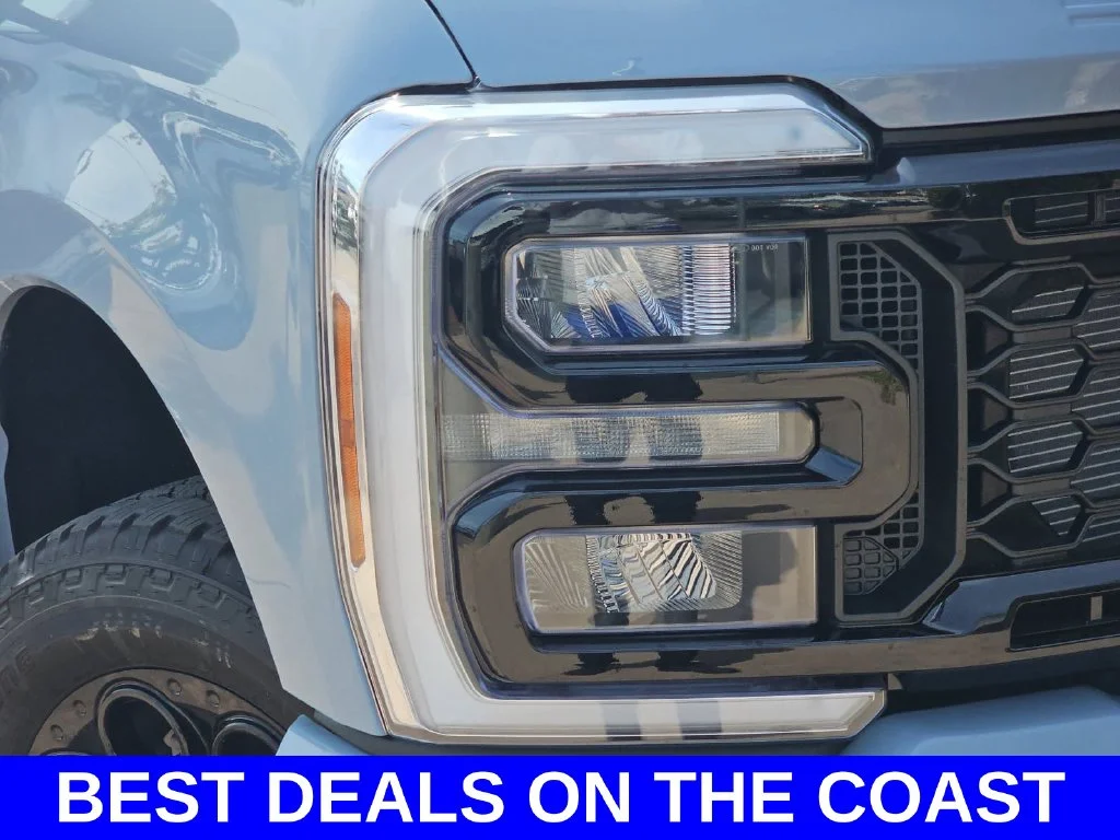 New 2026 Glacier Gray Metallic Tri-Coat Ford F-250® Lariat® image 34