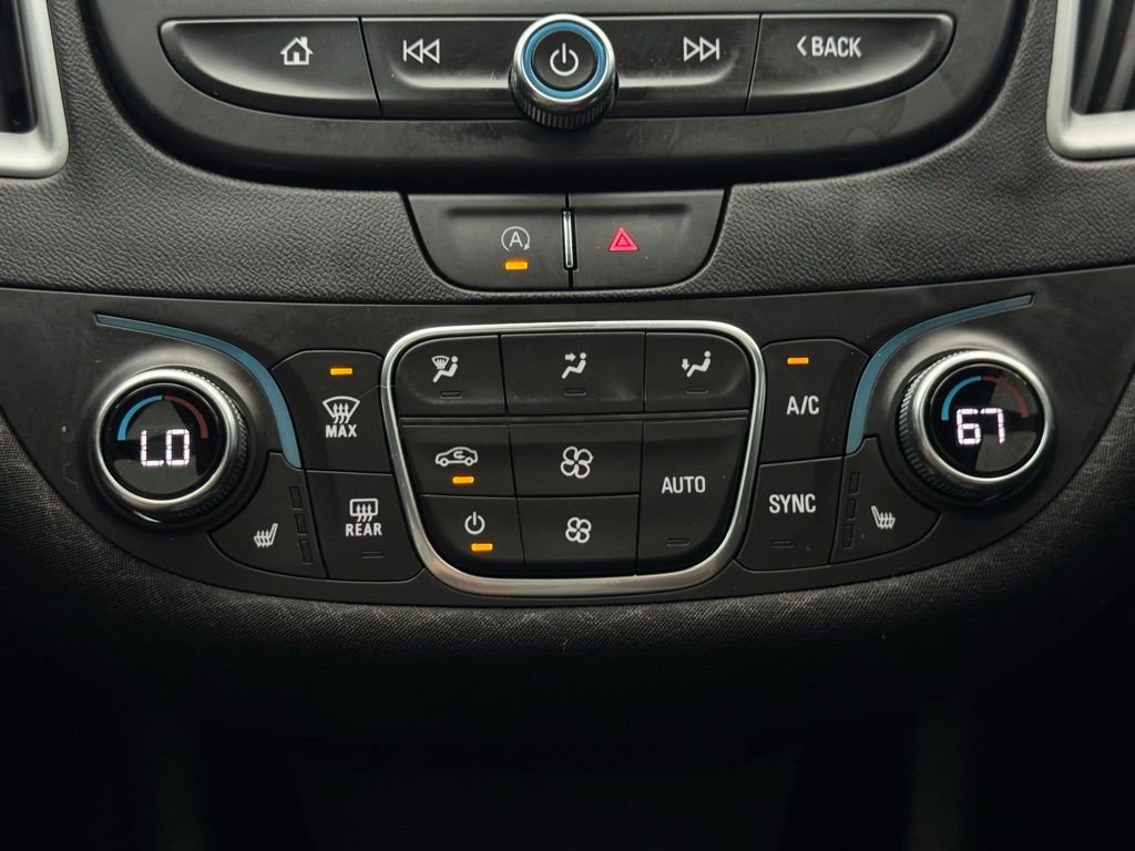 Used 2024 Summit White Chevrolet LT image 24
