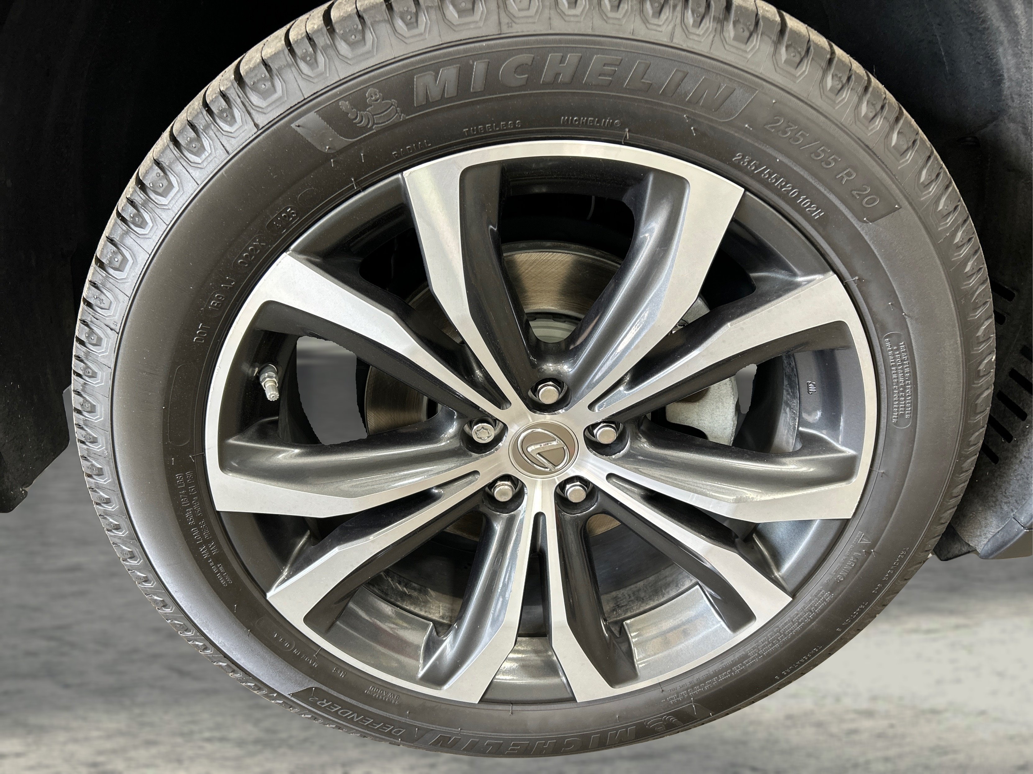 Used 2017  Lexus 350 image 23