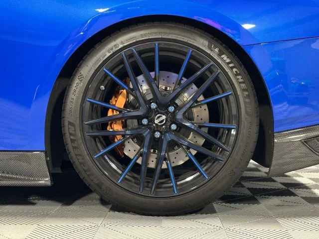 Used 2020 Blue Nissan Premium image 8