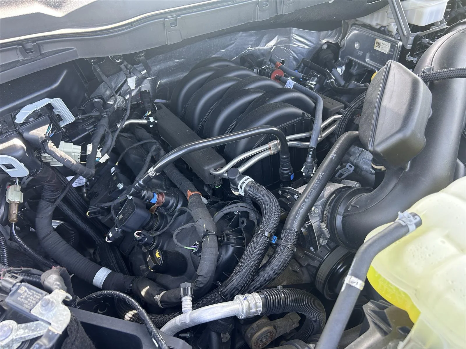 Used 2022 Agate Black/Stone Gray Ford LARIAT image 30